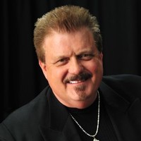 Portrait of Robb Hawks